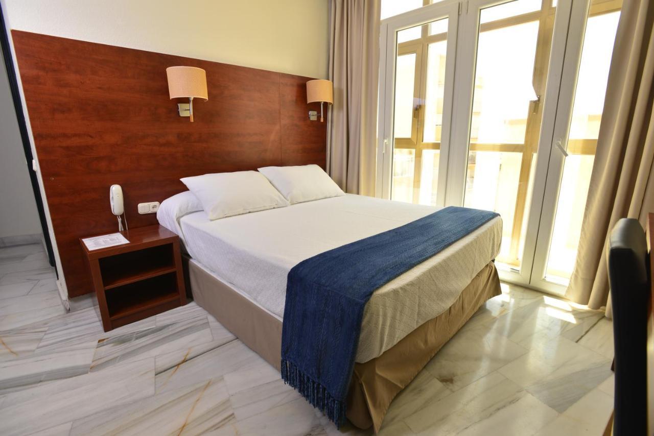 Hotel Sol Альмерия Экстерьер фото